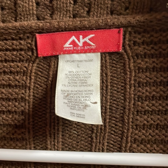 💕 5/25 closet clean out 💕Anne Klein Sport cardigan sweater - Picture 3 of 4